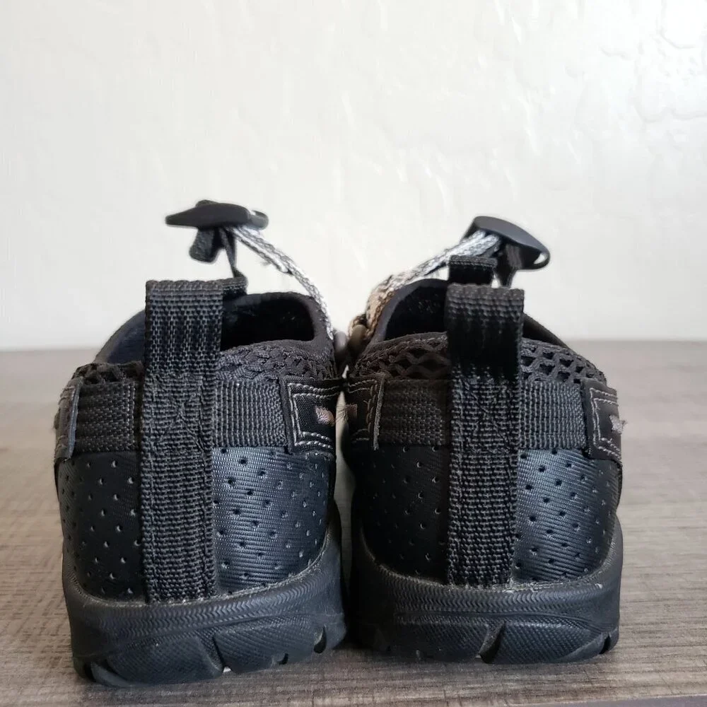 Chaco Odyssey Sport Sandal Shoe Closed Toe Black Sz Little Kid 1 Hiking Outdoors